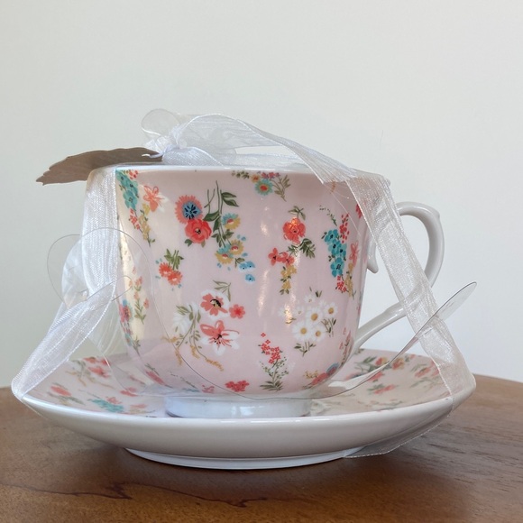 Kent Pottery Other - NWT Ashley Grace Collection Teacup and Saucer Set